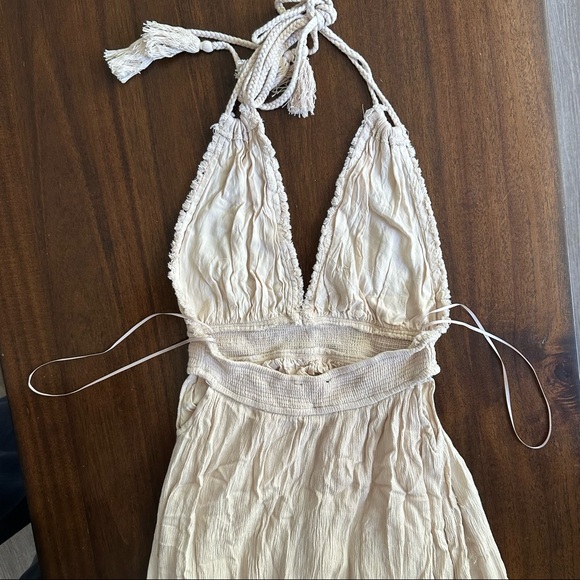 Boutique Brand Halter Top Maxi Dress - Picture 6 of 7